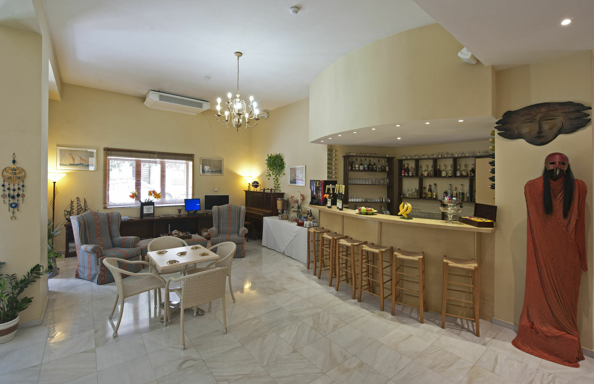 Efplias Hotel Apartments Пирея Екстериор снимка