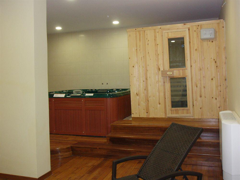 Efplias Hotel Apartments Пирея Съоръжения снимка